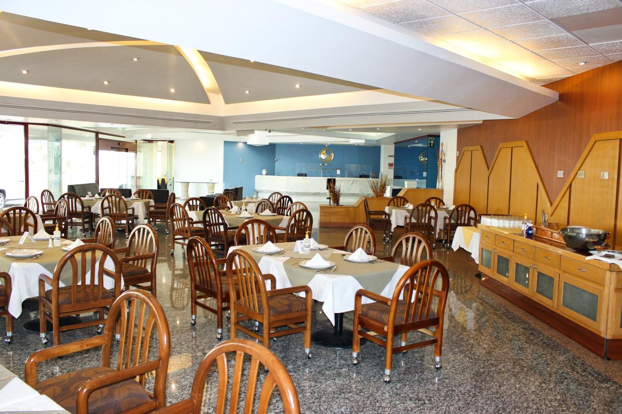 San Juan Park Hotel San Juan del Río Dış mekan fotoğraf The restaurant at the hotel