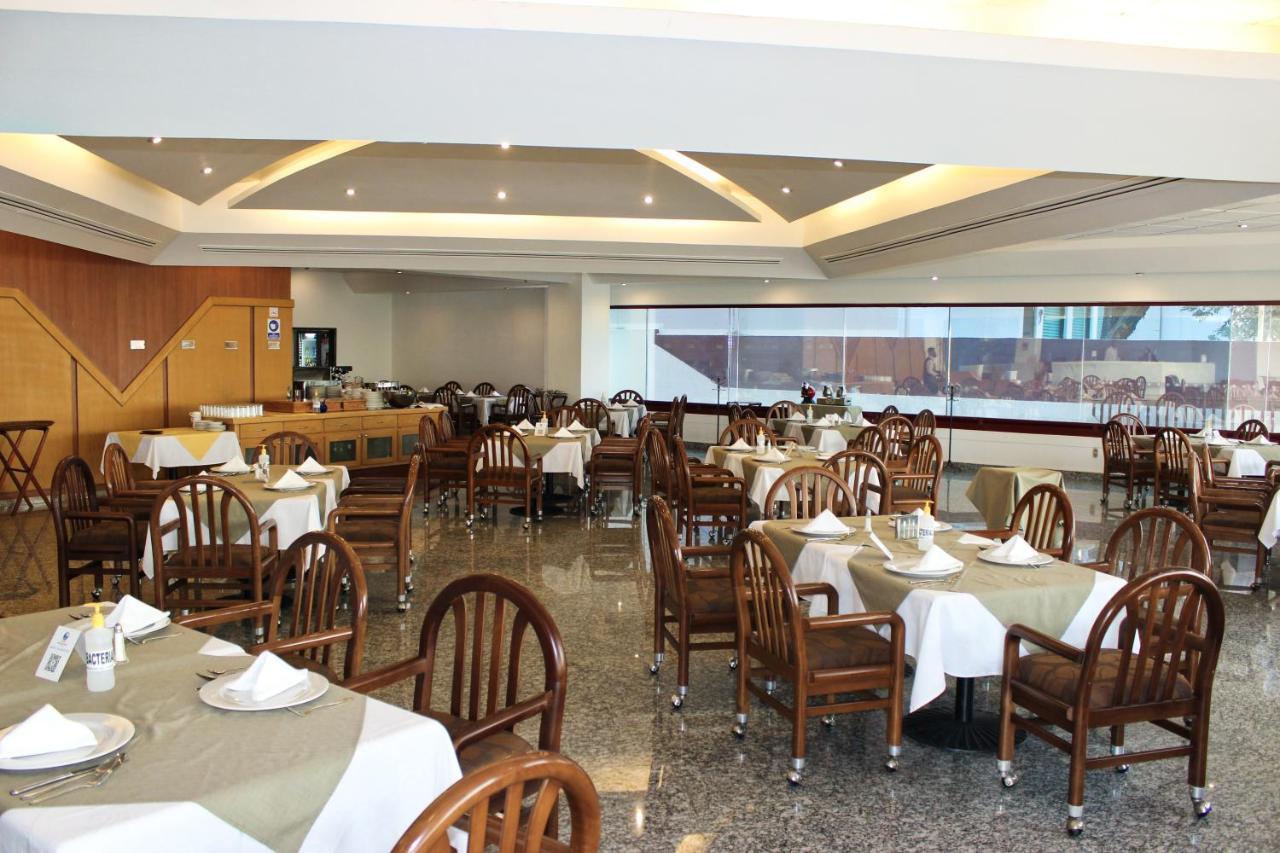 San Juan Park Hotel San Juan del Río Dış mekan fotoğraf The restaurant